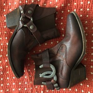 Understated leather x free people boots